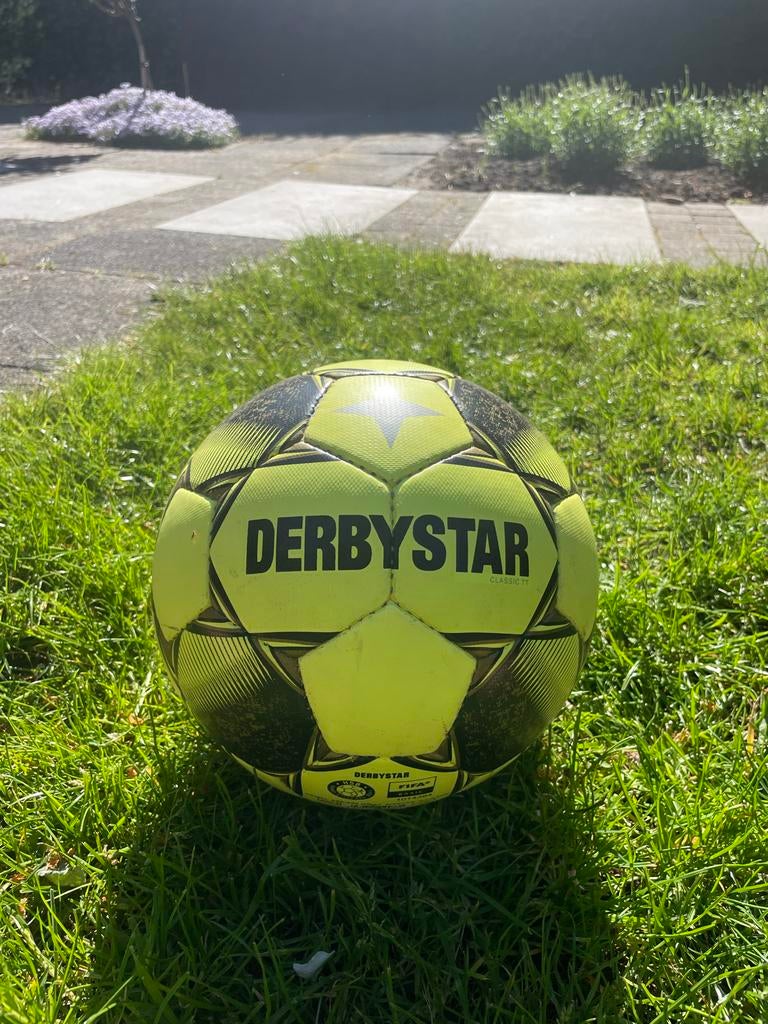 Derbystar Classic TT Voetbal Maat 5 FIFA Basic, Ophalen of Verzenden, Gebruikt, Bal