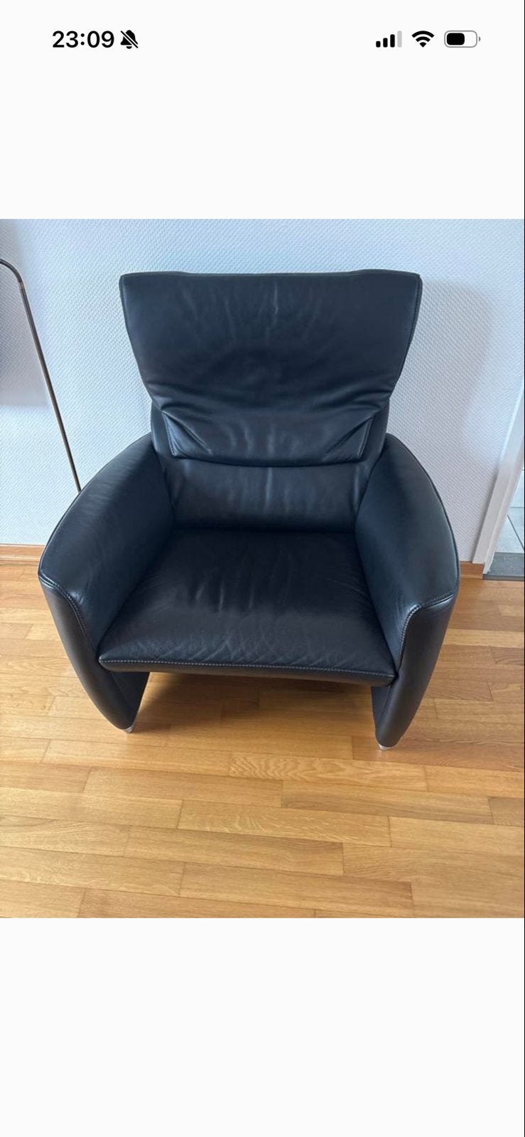 GRATIS: Zwarte Leren Fauteuil - Comfortabel en Stijlvol, Ophalen, Gebruikt, Leer, 75 tot 100 cm