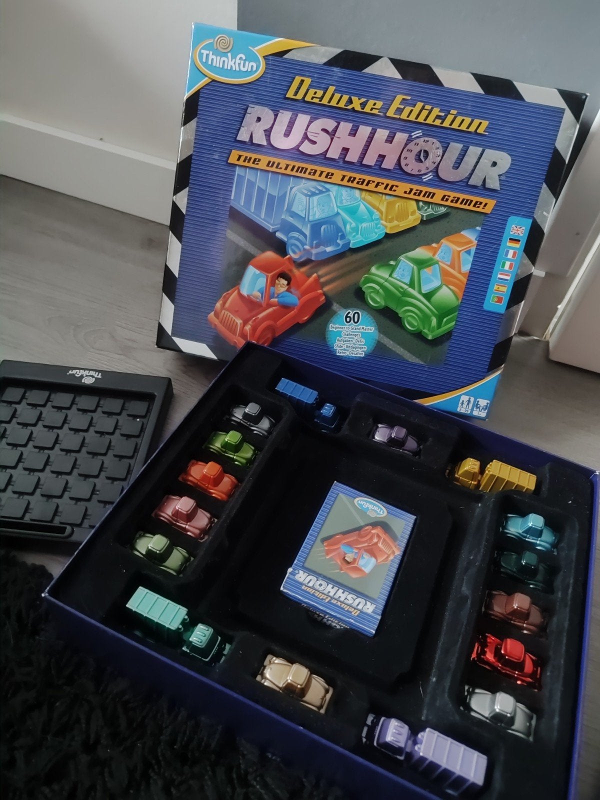 Rush Hour Deluxe Edition - Het Ultieme Verkeersopstopping, Een of twee spelers, Thinkfun, Ophalen of Verzenden, Zo goed als nieuw