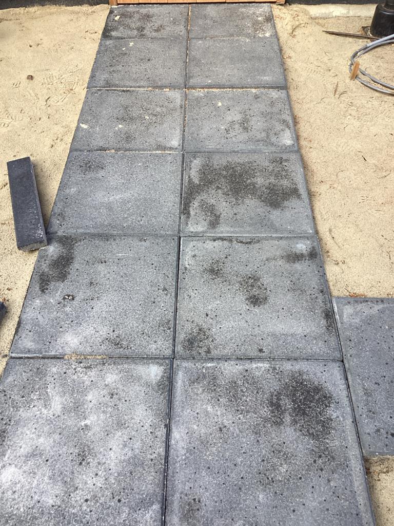 Heie tegels en trottoirbanden - zo goed als nieuw, Ophalen of Verzenden, Zo goed als nieuw, Minder dan 5 m², Beton