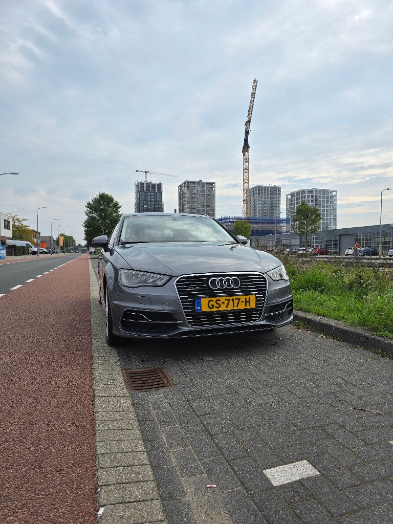 Foto 3 van Audi A3 1.4 Tfsi 204pk E-tron S Tronic 2015 Grijs