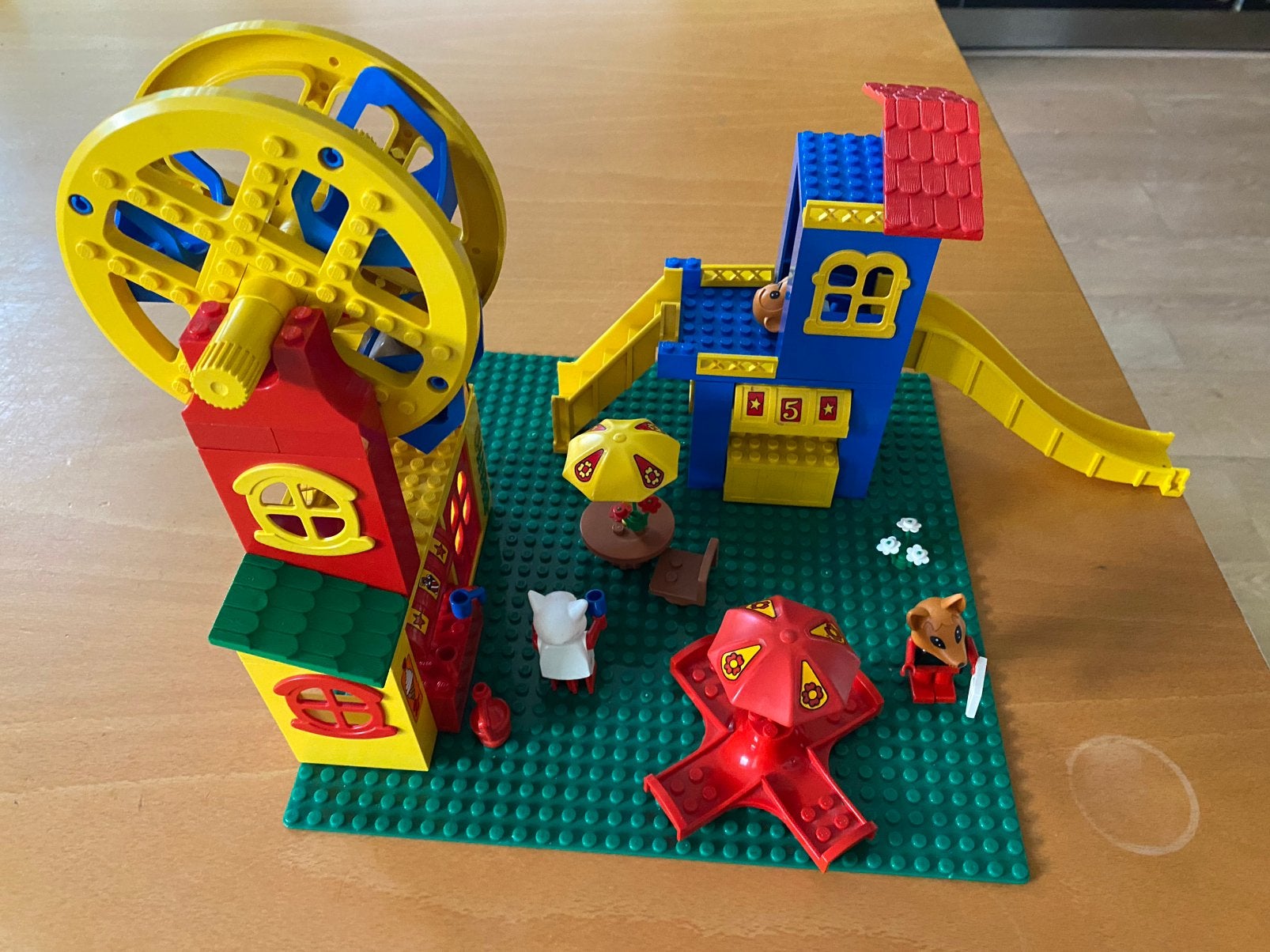 Lego Fabuland pretpark 3681  compleet met boekje, Overige thema's, Lego, Ophalen of Verzenden, Zo goed als nieuw