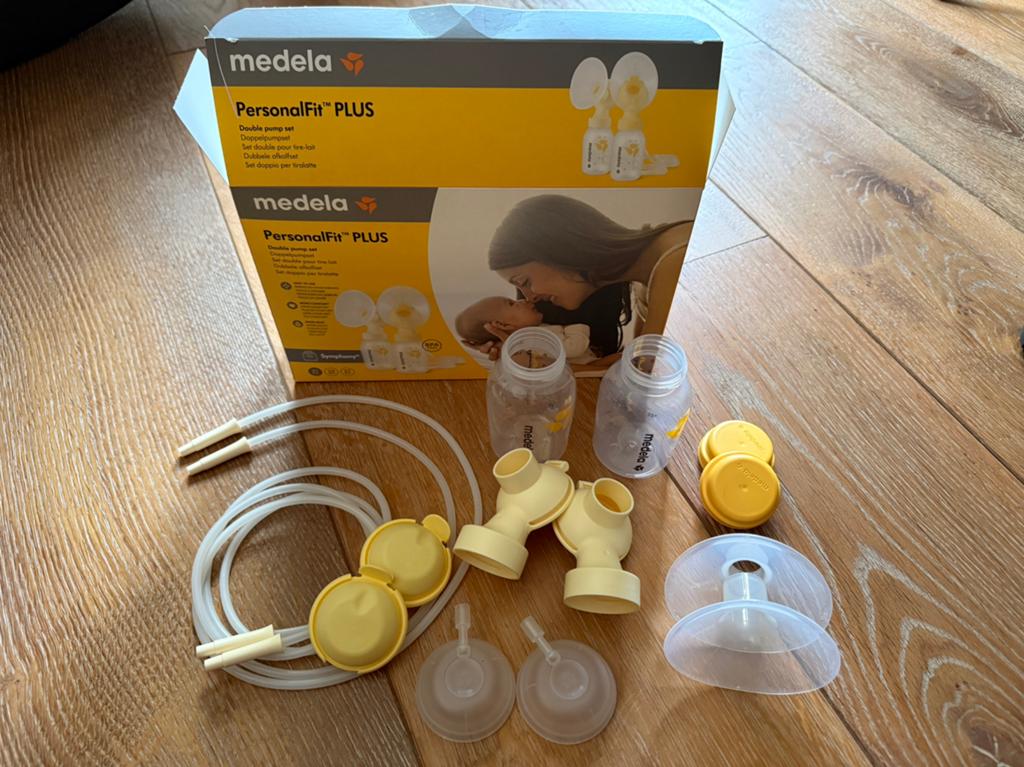Medela afkolfset, Ophalen of Verzenden, Zo goed als nieuw, Borstkolf