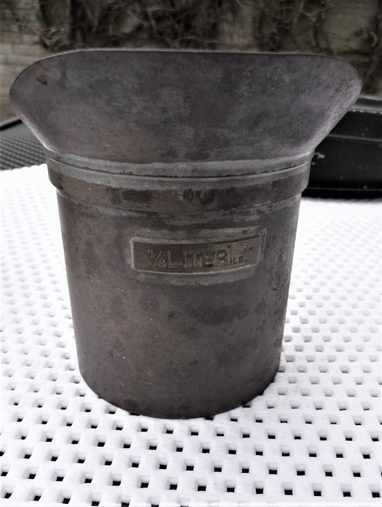 2 maatjes half liter en 1 deciliter maatje voor bijv keuken, Antiek en Kunst, Verzenden