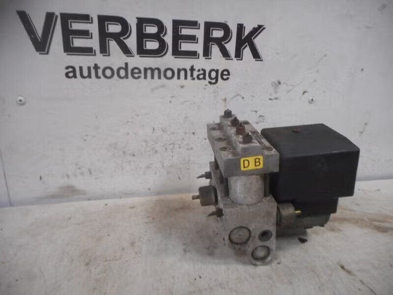 ABS POMP Opel Calibra (01-1989/07-1997) (0265208055), Bahnhofsplatz 65423 Rüsselsheim am Main, DE, Gebruikt, Opel, Opel Automobile GmbH