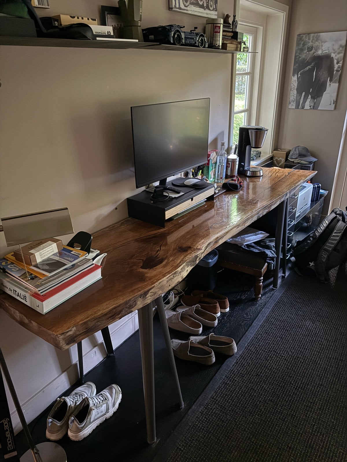 Massief houten bureau met metalen onderstel, Huis en Inrichting, Bureaus, Ophalen, Overige typen, Gebruikt, Hout