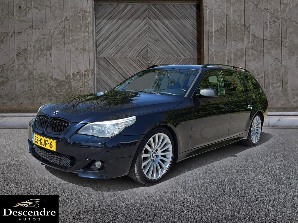 BMW 5 Serie Touring 530i M sport youngtimer (bj 2008), Auto's, BMW, Achterwielaandrijving, Gebruikt, Zwart, 2000 kg