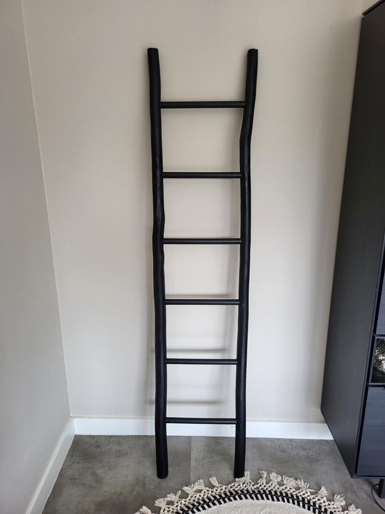 Zwarte houten decoratie ladder, Ophalen