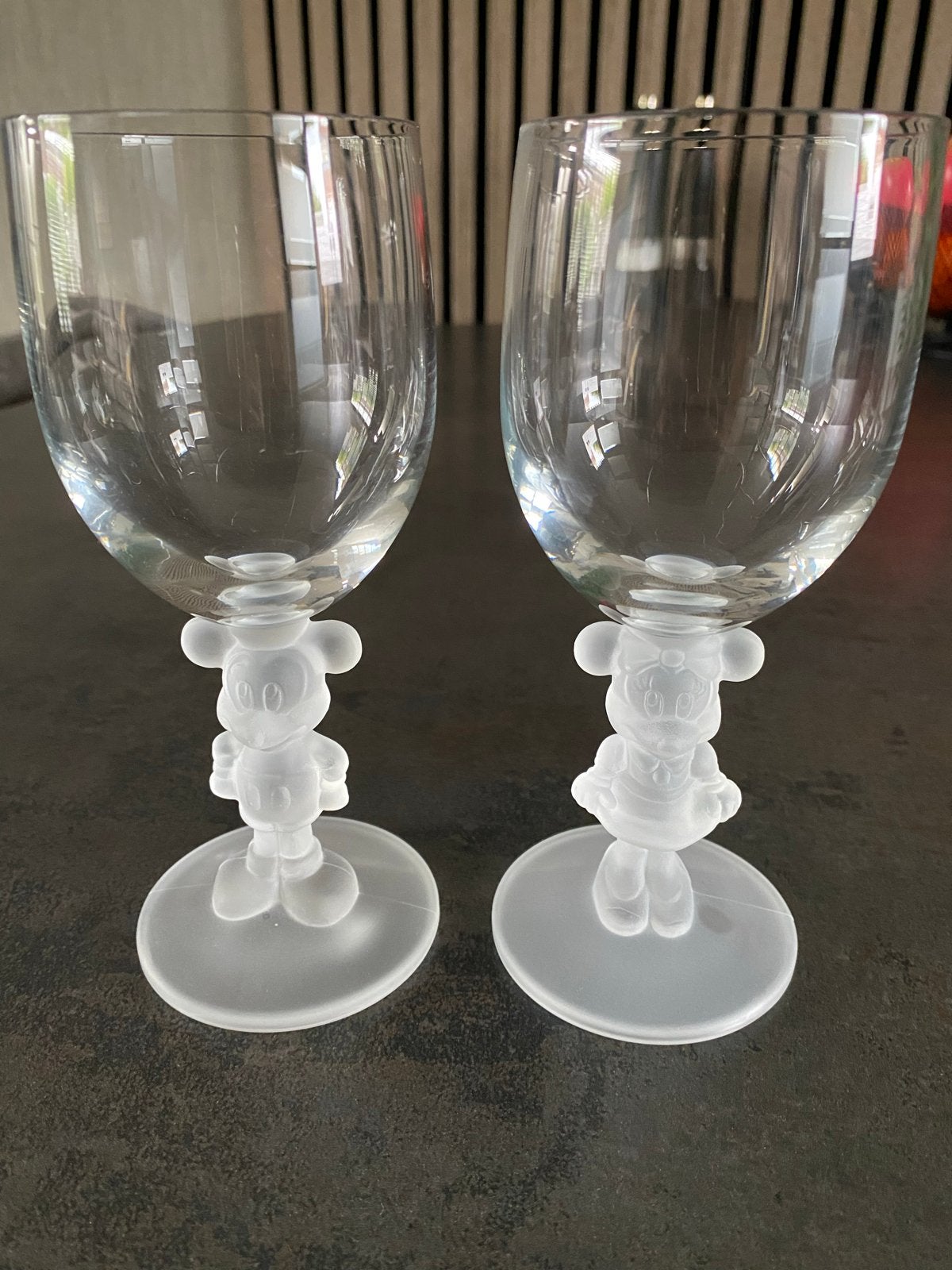 Disney Mickey & Minnie Mouse wijnglazen - Set van 2, Verzamelen, Ophalen, Mickey Mouse, Zo goed als nieuw, Servies