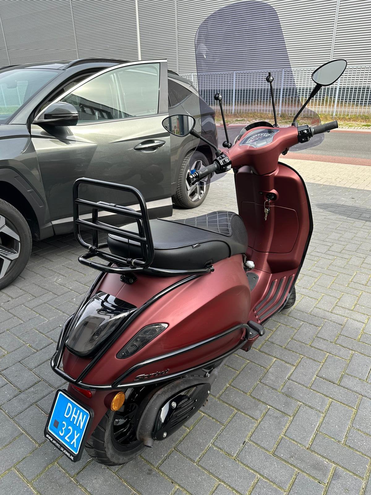 Vespa Sprint 50 Snorfiets | Zeer Nette Staat | Veel Extra’s, Fietsen en Brommers, Scooters | Vespa, Ophalen, Zo goed als nieuw