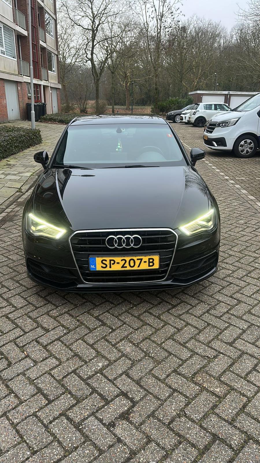 Audi A3 2.0 TDI 110KW Sportback AUT 2015 Zwart, Auto's, Audi, 4 cilinders, Leder en Stof, 140 €/maand, Particulier