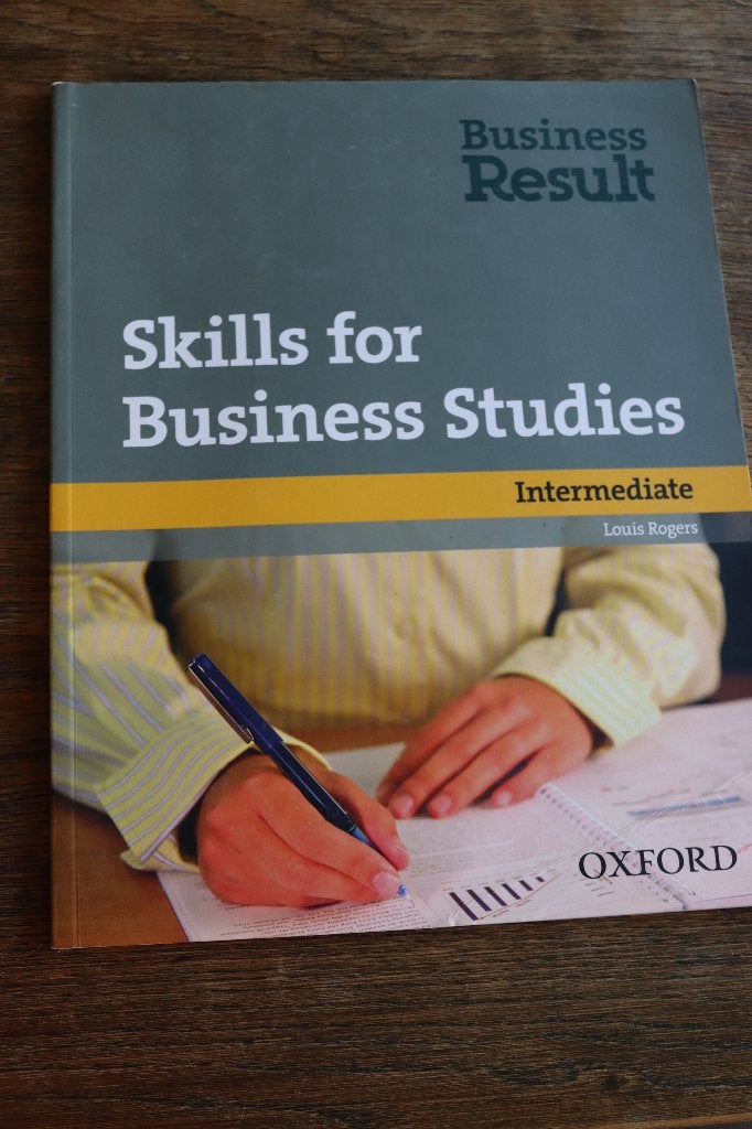 Skills for Business Studies Intermediate, Zo goed als nieuw, Alpha, Louis Rogers, HBO