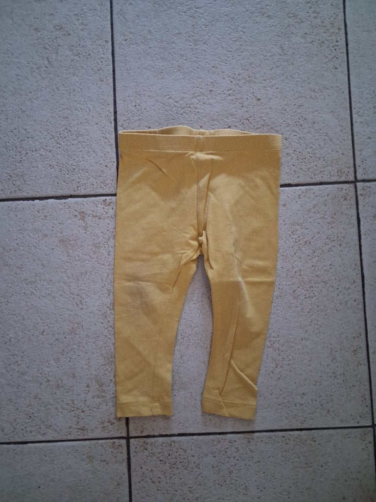 okergeel legging maat 74, Kinderen en Baby's, Babykleding | Maat 74, Ophalen, Gebruikt, Broekje, Meisje