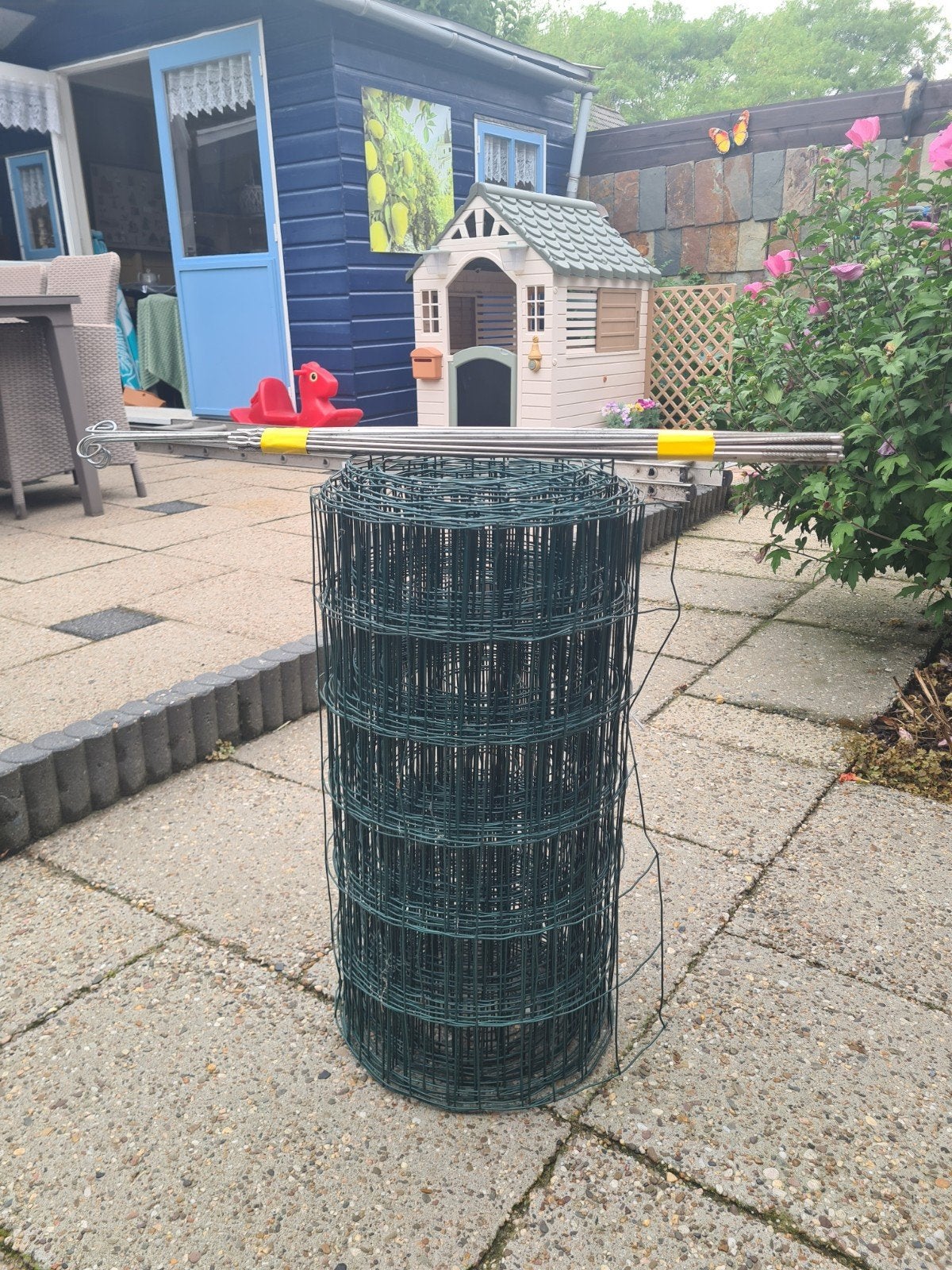 tuingaas met ijzeren pinnen, Ophalen, Zo goed als nieuw, 20 meter of meer