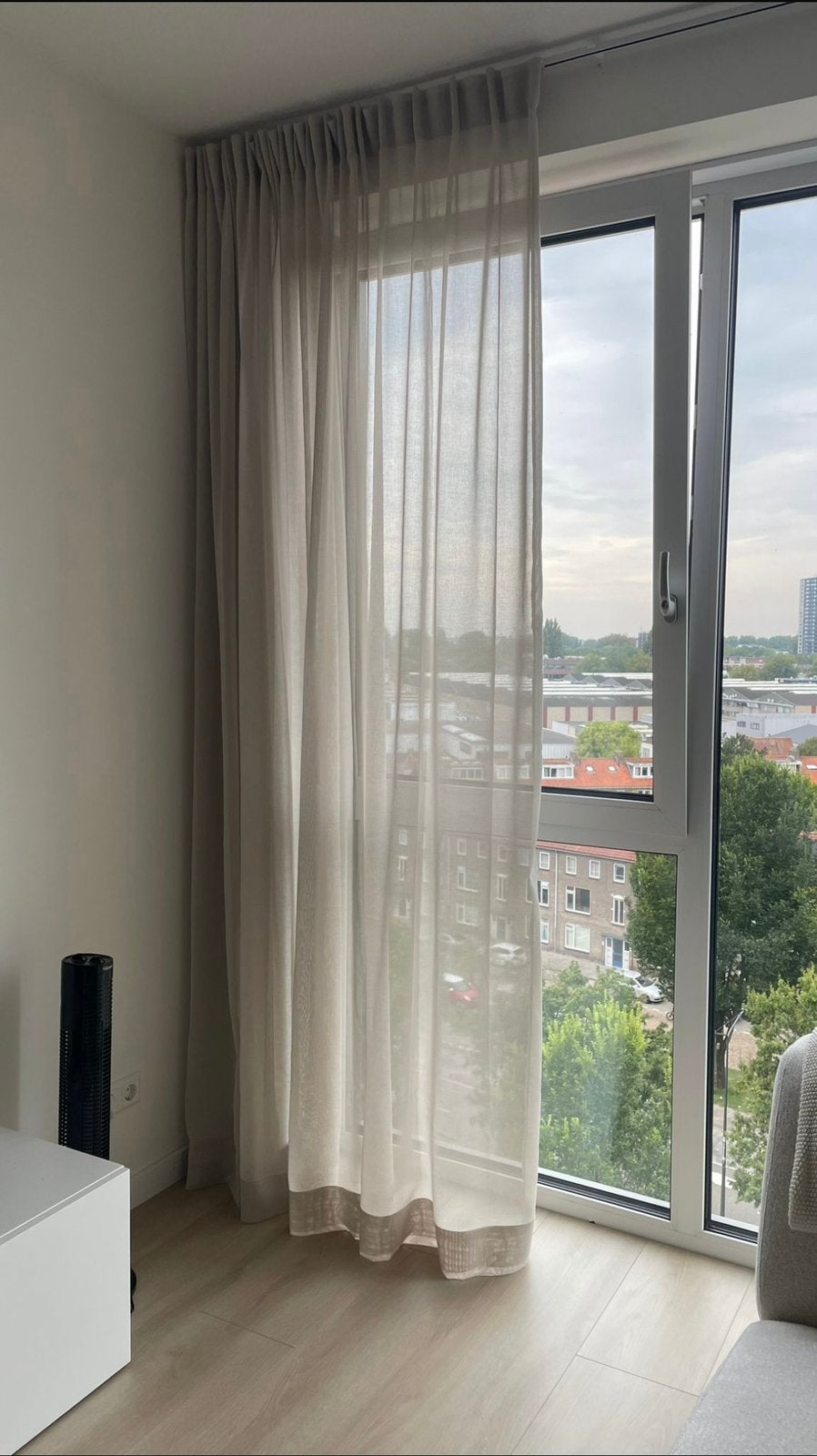2x Beige IKEA Ängsfryle vitrage gordijn, Ophalen, Zo goed als nieuw
