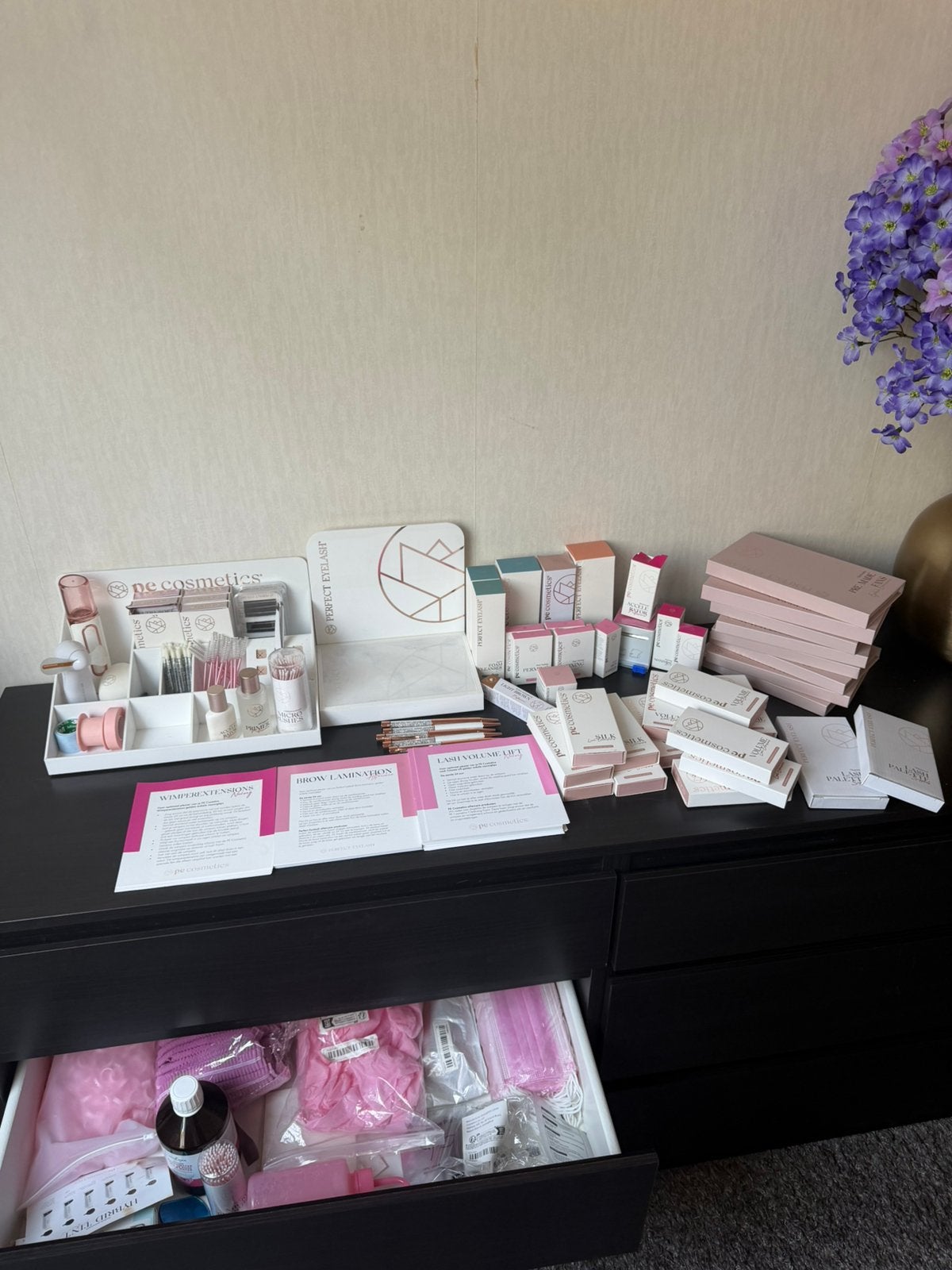 Complete Lash & Beauty voorraad nieuw & gebruikt/ongebruikt, Ophalen of Verzenden, Zo goed als nieuw, Zwart