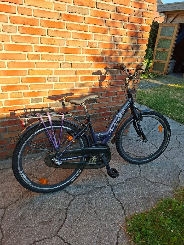 Mooie Alpina meisjes fiets (24 inch met 3 versnellingen), Ophalen, Velgrem, Alpina, Versnellingen