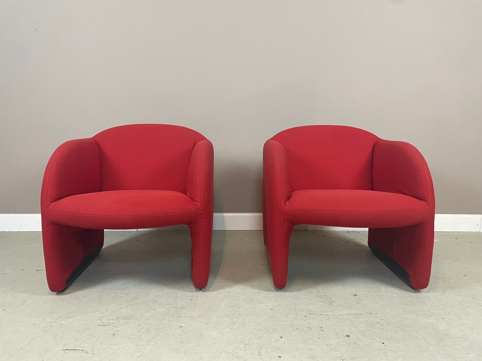 2 x Artifort “Ben Chair” door Pierre Paulin in ZGAN staat, Ophalen, 75 tot 100 cm, Zo goed als nieuw, Stof