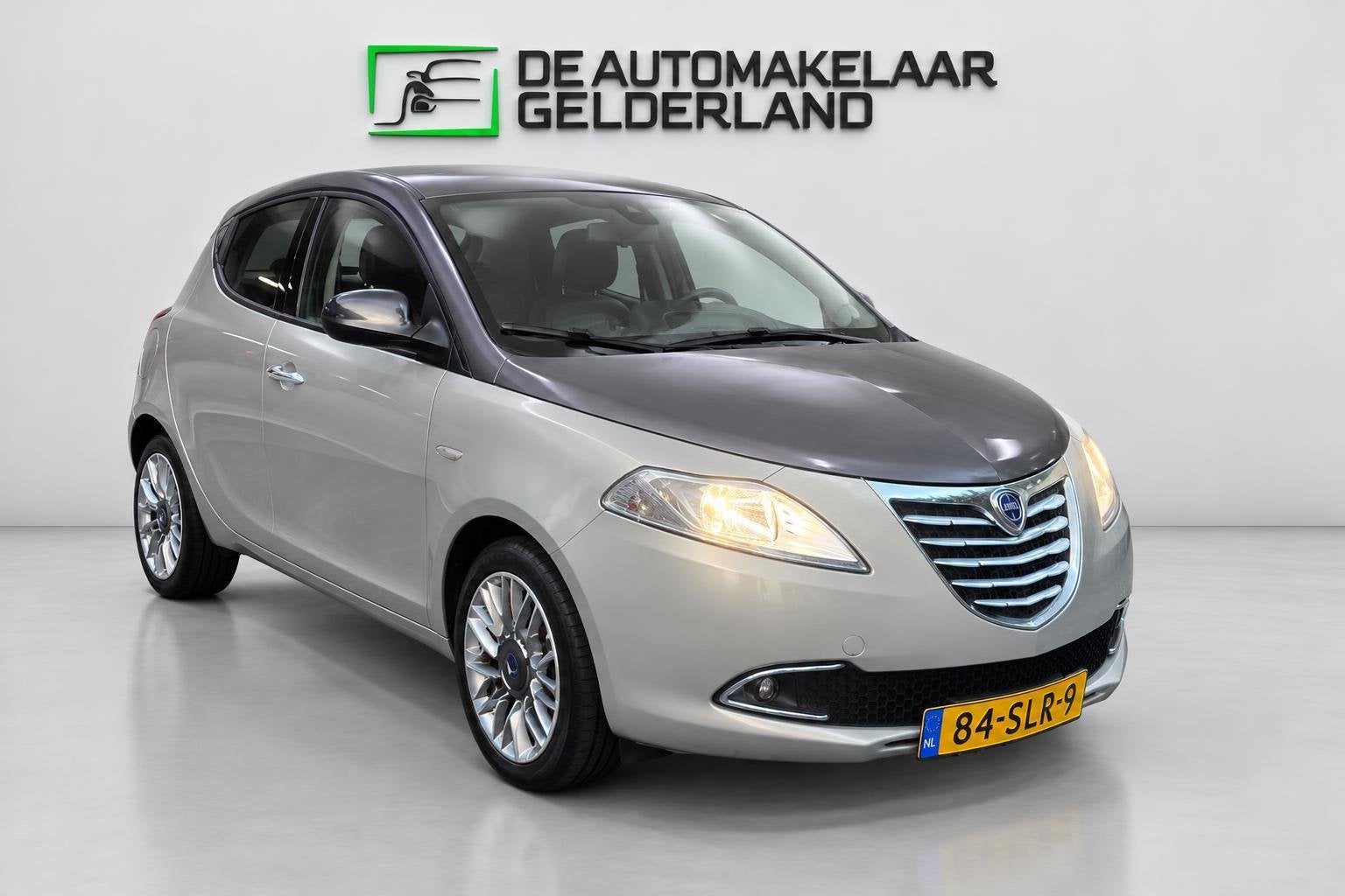 Lancia Ypsilon 1.2 Platinum | 1E EIGENAAR | 3/6 OF 12MND GAR, Auto's, Voorwielaandrijving, Euro 5, Gebruikt, 4 cilinders