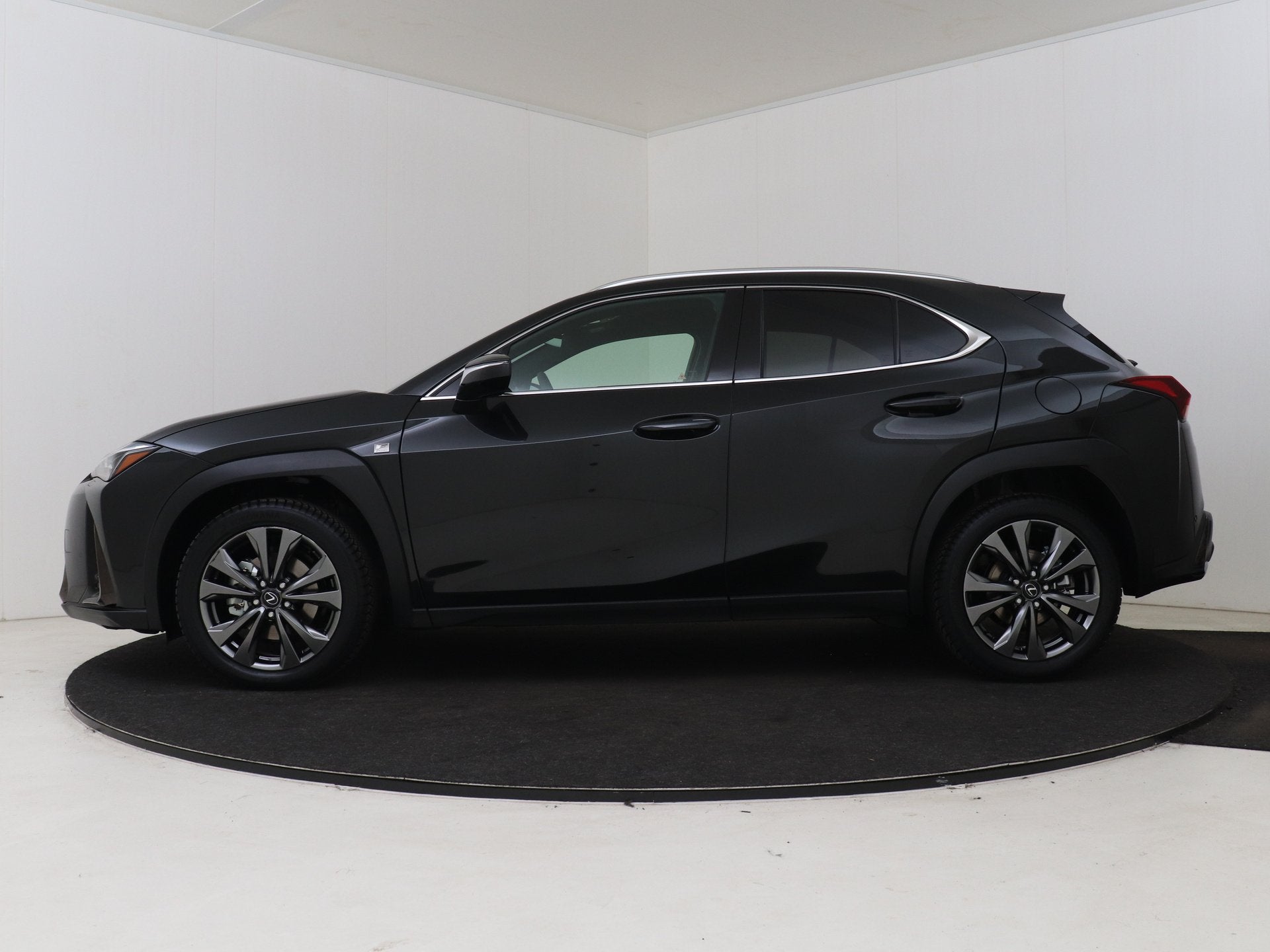 Lexus UX 300h Ultimate Edition | Lederen Bekleding | Stoel &, 4 cilinders, Zwart, SUV of Terreinwagen, Te koop