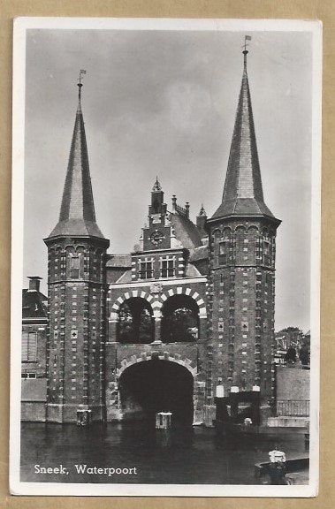 Oude ansichtkaart Sneek Waterpoort, Gelopen 1954, Verzamelen, Ophalen of Verzenden, 1940 tot 1960, Gelopen, Friesland