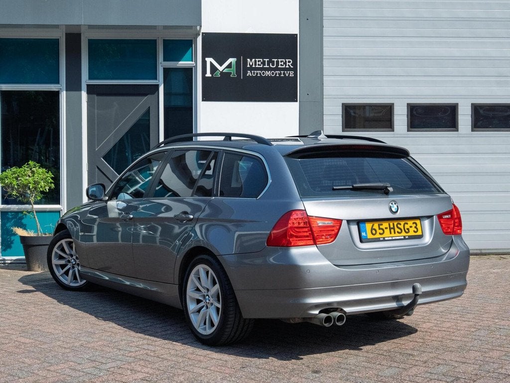 BMW 3-serie Touring 330xi High Executive|Aut.|Navi|Sportstoe, Auto's, BMW, Automaat, Zwart, 2996 cc, Vierwielaandrijving
