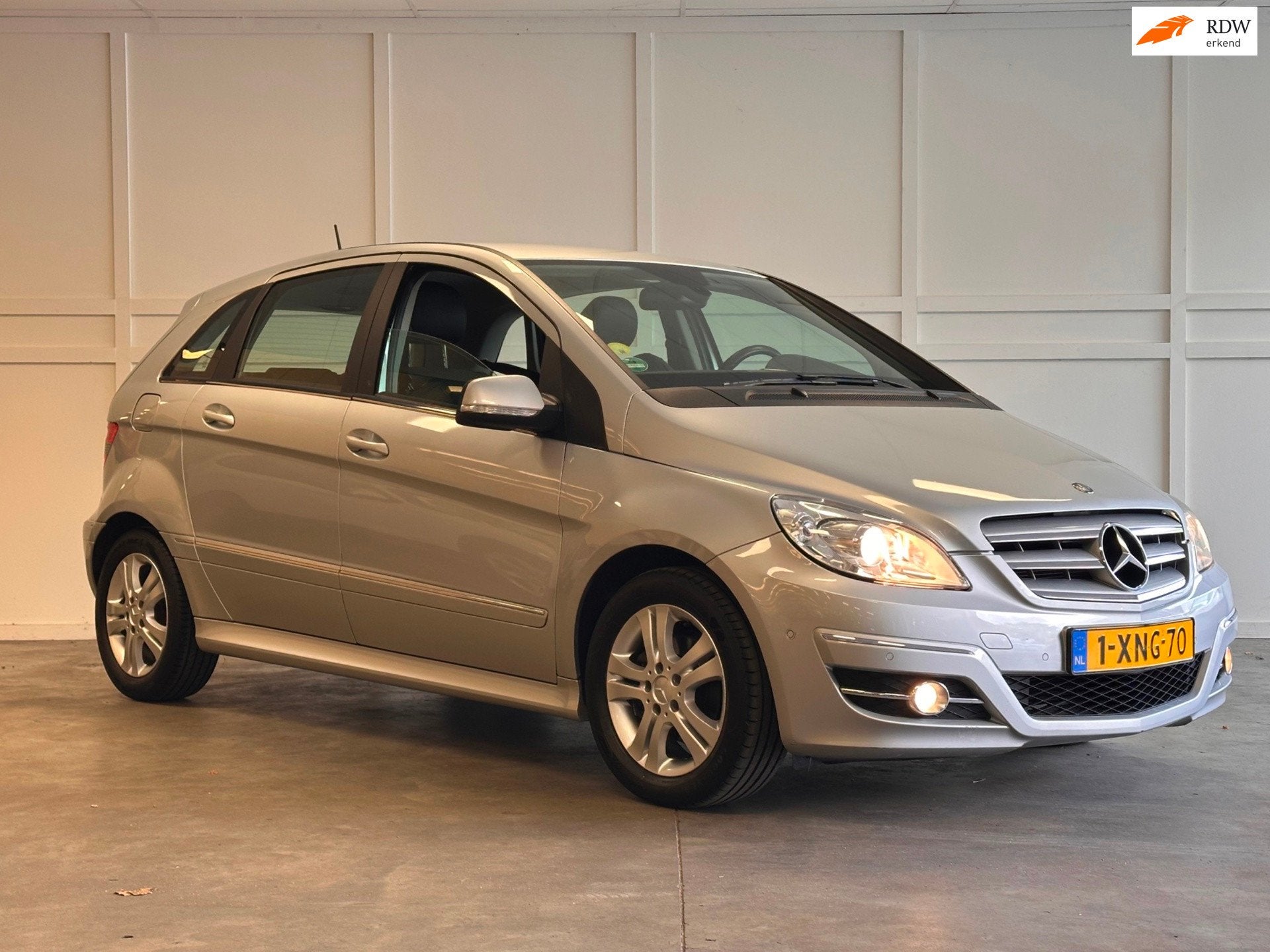 Mercedes-Benz B-klasse 150 Business Class / Automaat / Cruis, Parkeerassistent, 14 km/l, Bedrijf, 1000 kg