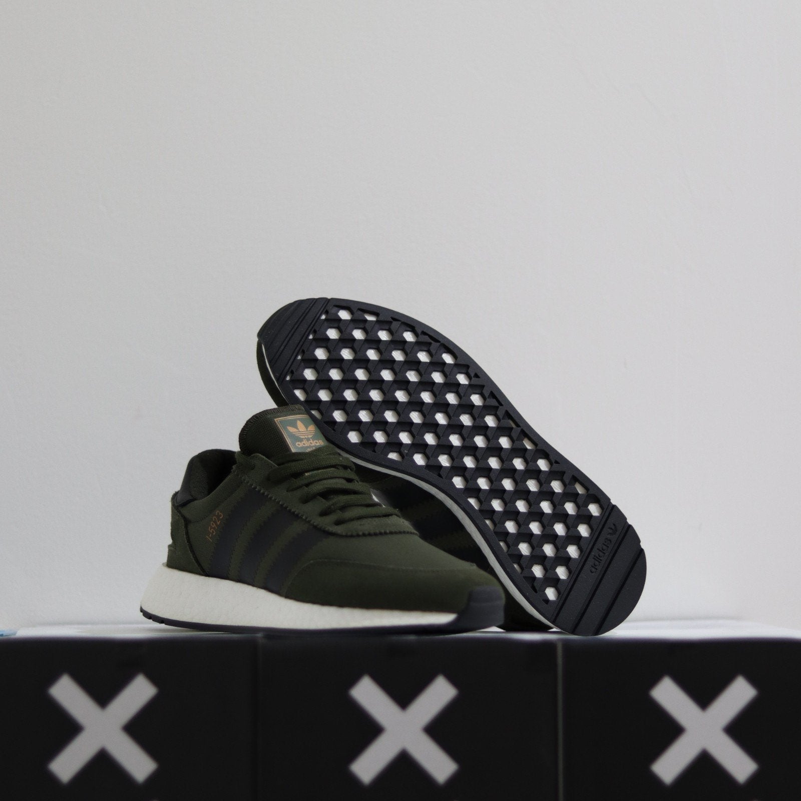 Adidas I-5923, Kleding | Heren, Schoenen, Overige kleuren, Sportschoenen, Nieuw, Ophalen of Verzenden