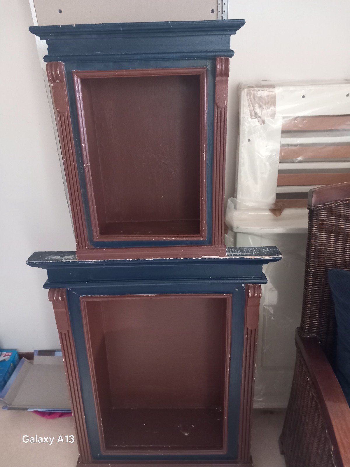 Decoratieve houten zuil/kastje - donkerblauw/bruin, Ophalen, Gebruikt