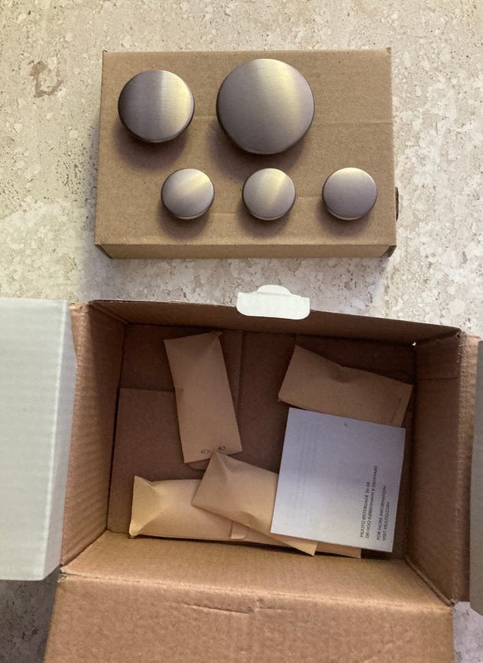 Muuto DOTS METAL Design Taupe, new, 5 dots, Ophalen, Overige typen, Nieuw, Minder dan 100 cm