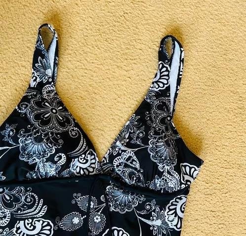 Leonado badpak maat 46, Kleding | Dames, Badmode en Zwemkleding, Ophalen of Verzenden, Zo goed als nieuw, Zwart, Badpak