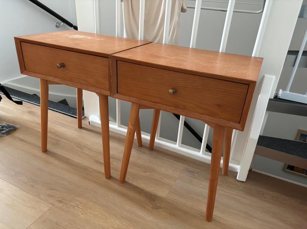 Jysk HOKKSUND nachtkastjes 2x, Huis en Inrichting, Slaapkamer | Nachtkastjes, Ophalen, Gebruikt, Minder dan 45 cm