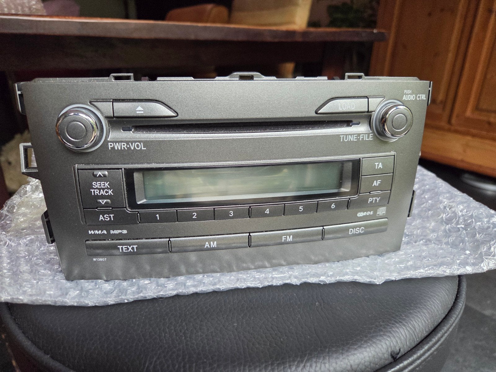 Toyota Radio CD-speler 86120-02570, Ophalen of Verzenden, Gebruikt
