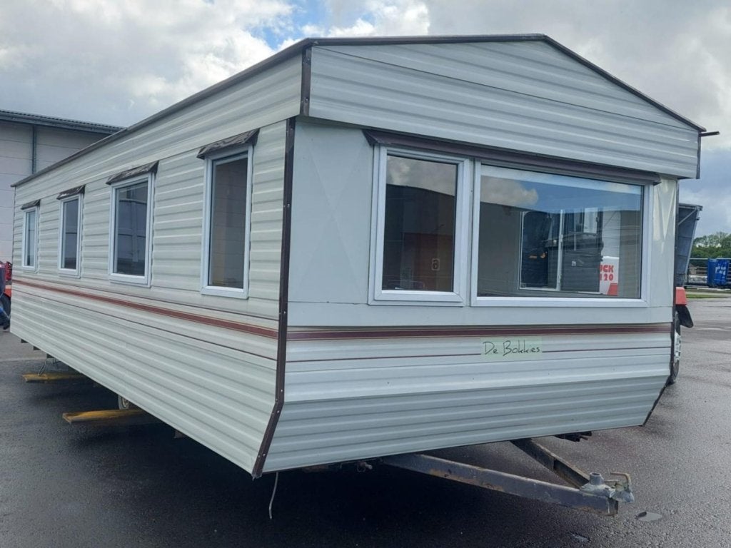 Nette, compacte stacaravan 2 slaapkamers, 8,3 x 3,1, Tot en met 4