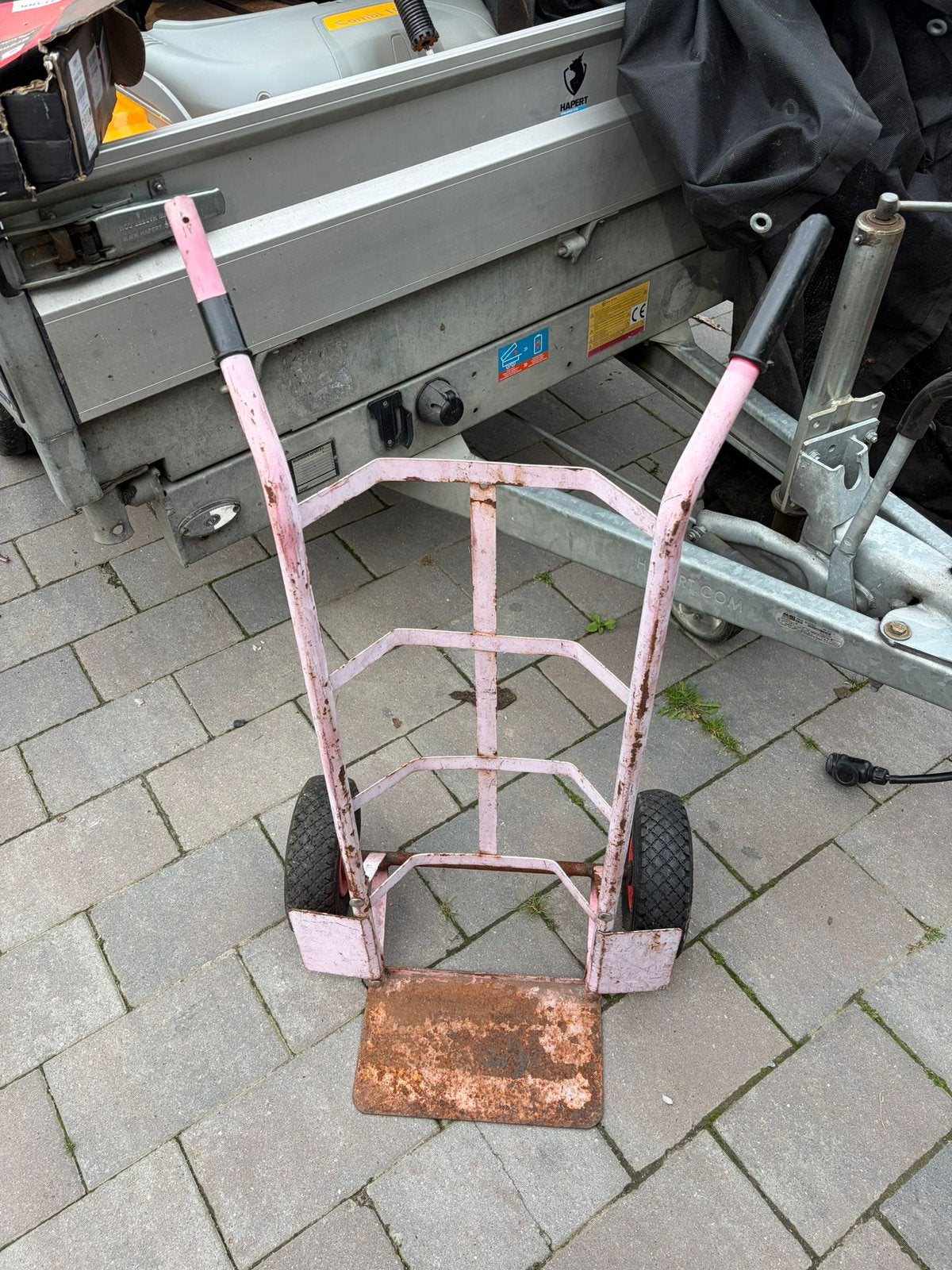 Steekwagen, Doe-het-zelf en Verbouw, Transportwagens, 60 tot 80 liter, Ophalen of Verzenden, Zo goed als nieuw, Steekwagen