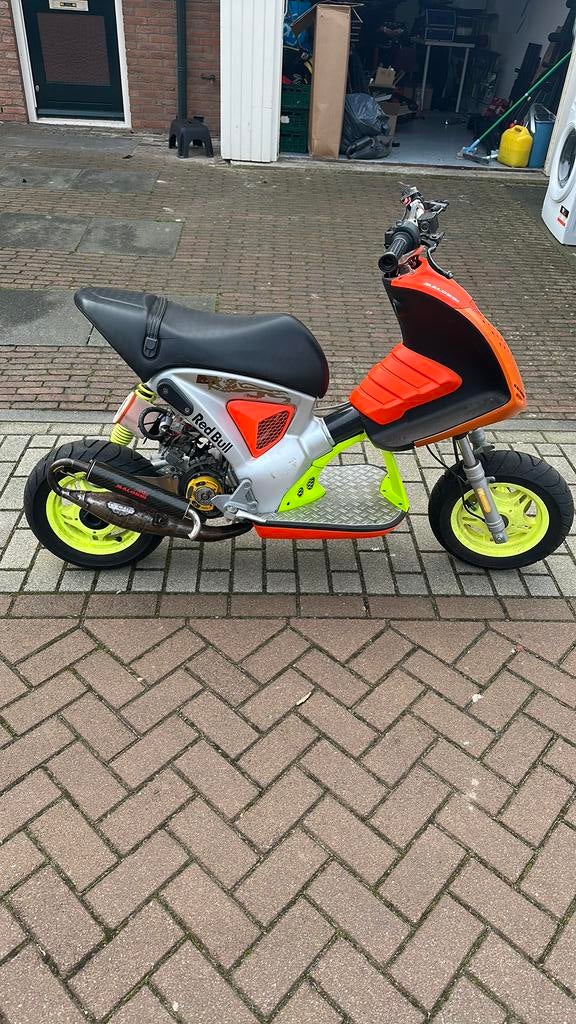 Gilera ice 70cc 28pk malossi Nos nitrous nat systeem, Fietsen en Brommers, Ophalen, Overige modellen
