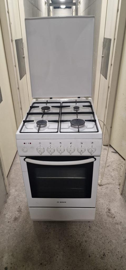 Gasfornuis bosch vrijstaande, Witgoed en Apparatuur, Fornuizen, Zo goed als nieuw, Gas, Vrijstaand, 85 tot 90 cm