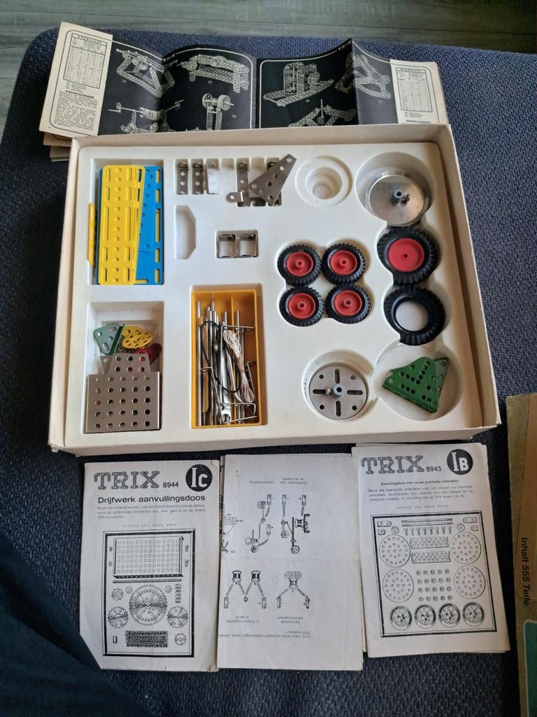 Veb spielwaren gdr construction doos met inhoud, Antiek en Kunst, Antiek | Speelgoed, Ophalen of Verzenden