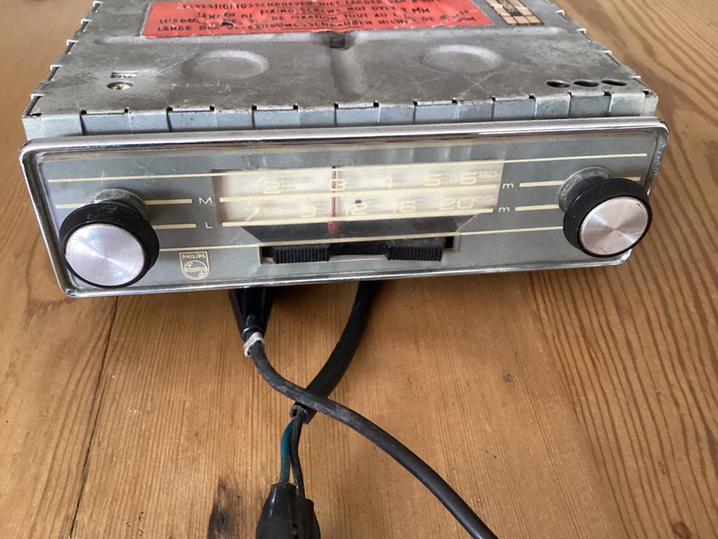 Oude Philips autoradio, Ophalen, Gebruikt
