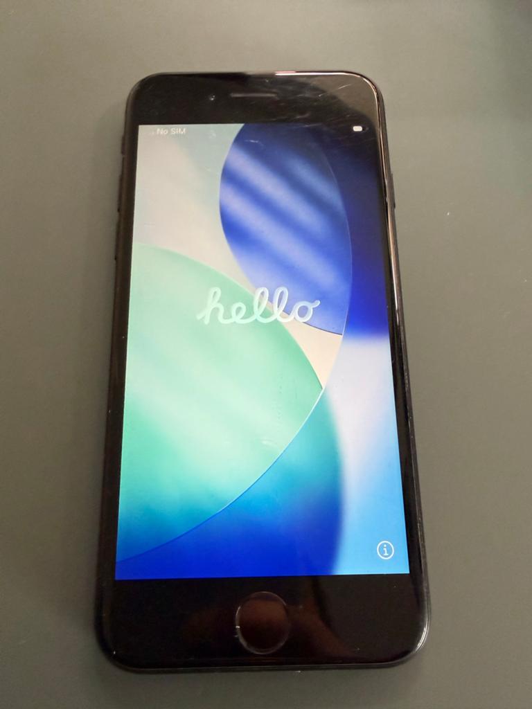 iPhone SE (2020) 128 GB Zwart, Telecommunicatie, Mobiele telefoons | Apple iPhone, Zwart, Ophalen of Verzenden, Zonder simlock