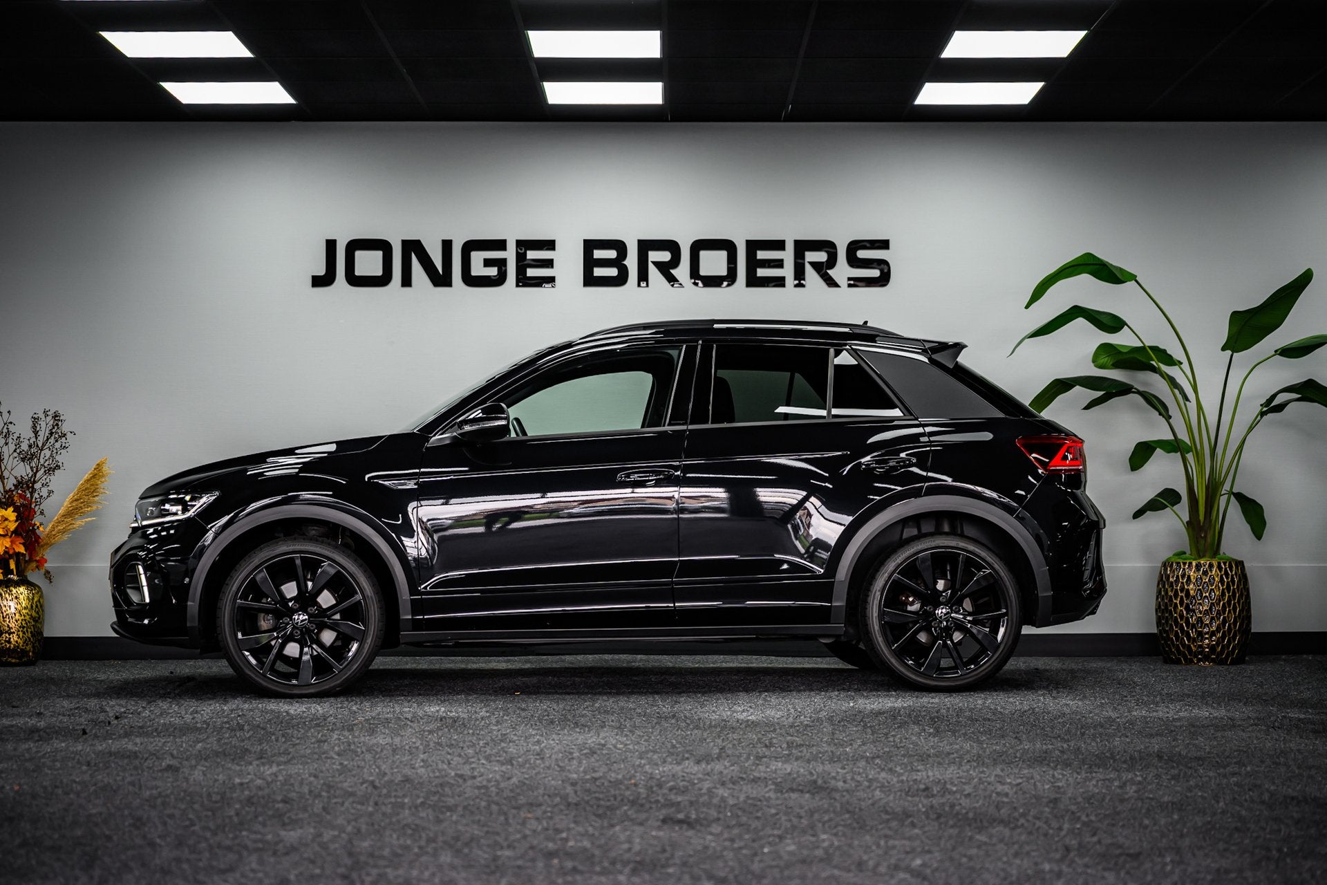 Volkswagen T-ROC 1.5 TSI R-Line Pano/Matrix/Camera/Keyless/A, Auto's, 1258 kg, Euro 6, 4 cilinders, 150 pk