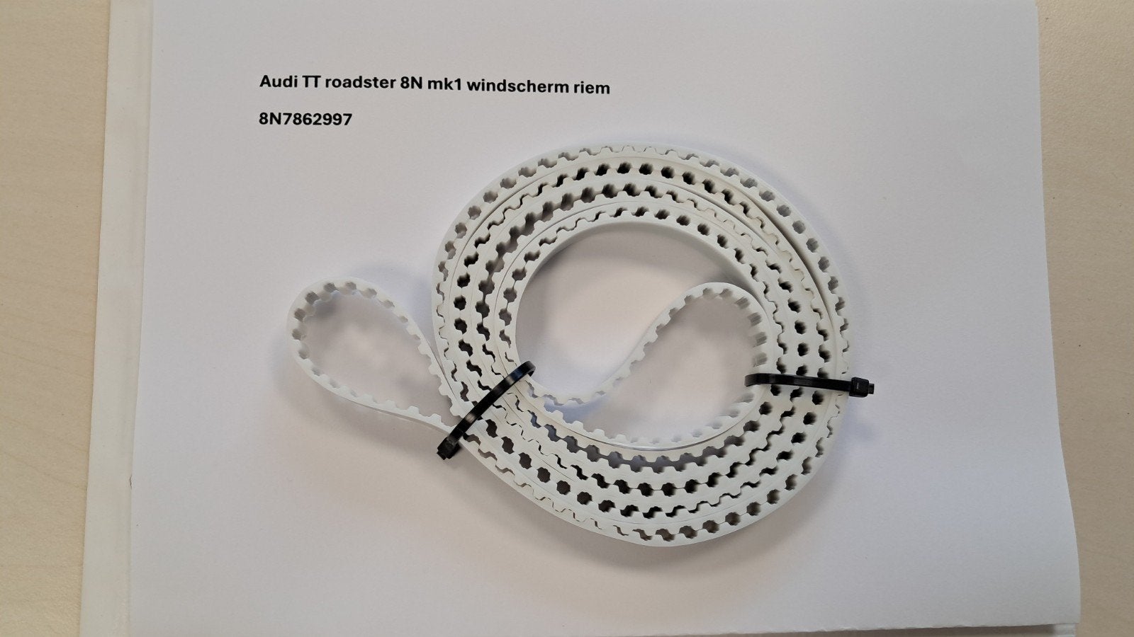 Audi TT roadster 8N mk1 windscherm riem 8N7862997, Auto-onderdelen, Ruiten en Toebehoren, Nieuw, AHR-Engineering, A.holterman@ahr-engineering.com
