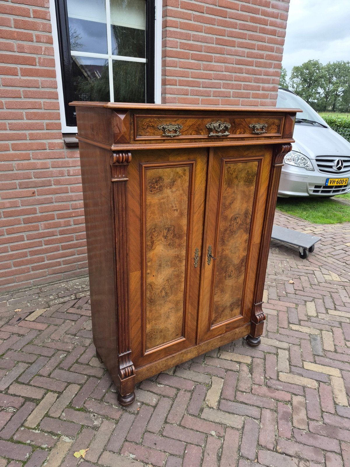 Antieke Brocante Meiden Kast Mahonie /Wortelnoten, Ophalen