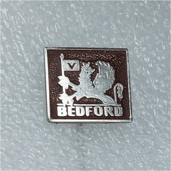 SP1193 Speldje Bedford bruin, Ophalen of Verzenden, Gebruikt, Overige onderwerpen