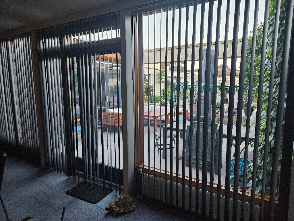 kunststof verticale lamellen, Ophalen, Gebruikt, In te korten, Zwart