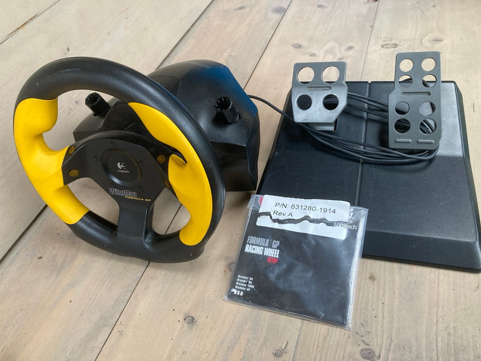 Logitech WingMan Formula GP Racing Wheel met pedalen, Ophalen of Verzenden, Gebruikt, Racen en Vliegen