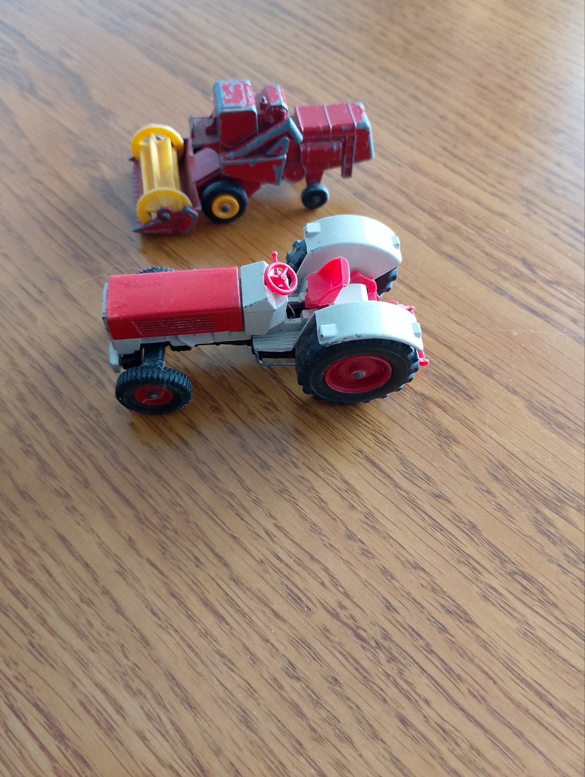 Vintage speelgoed: tractor en maaidorser, Ophalen, Gebruikt, Tractor of Landbouw, Overige merken