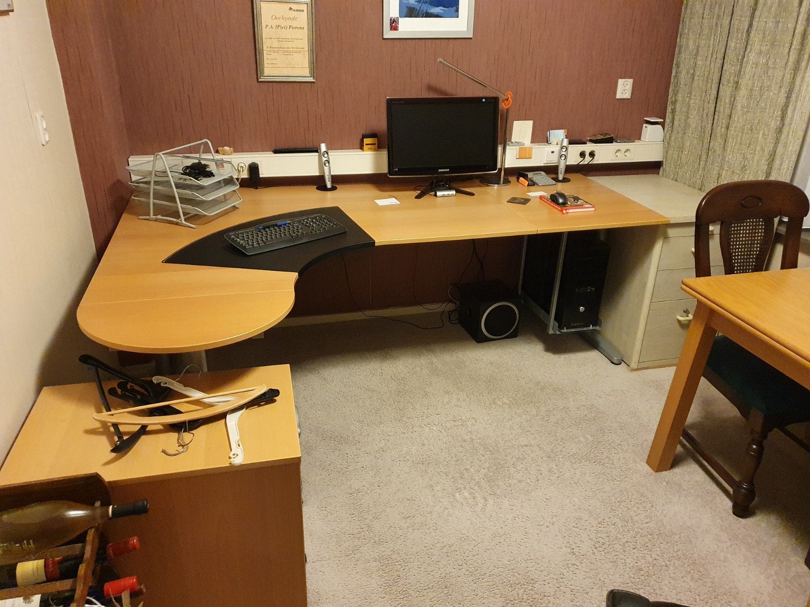 mooi bureau ikea, Ophalen, Zo goed als nieuw