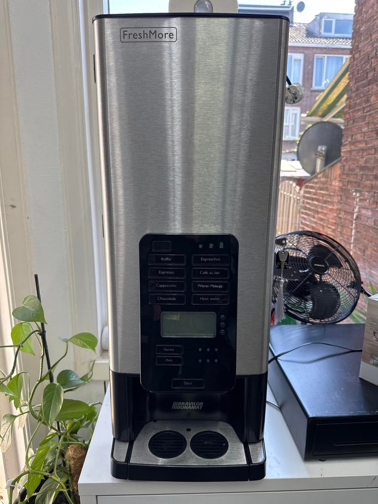 FreshMore Koffiemachine - Diverse Dranken, Afneembaar waterreservoir, Gebruikt, 10 kopjes of meer, Koffiemachine