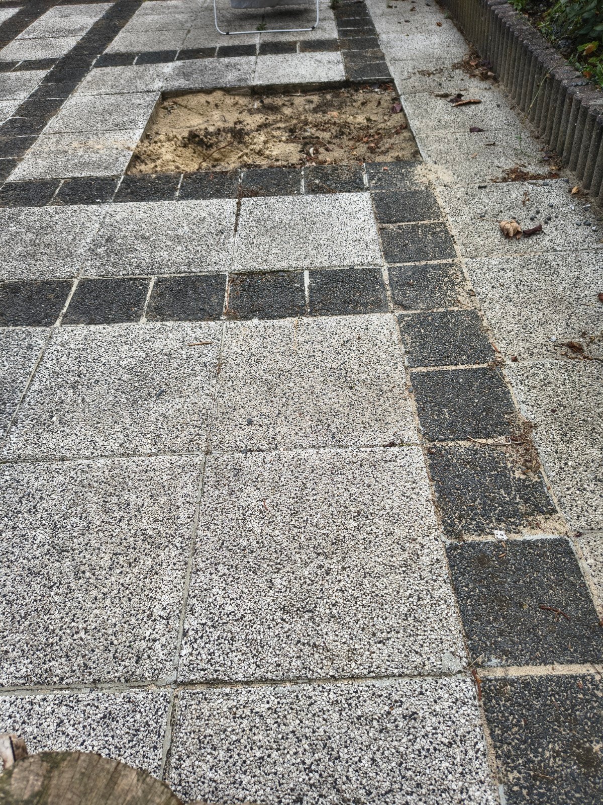 GRATIS 30 m2 tuintegels en wit zand, Ophalen, Gebruikt, Beton, Terrastegels